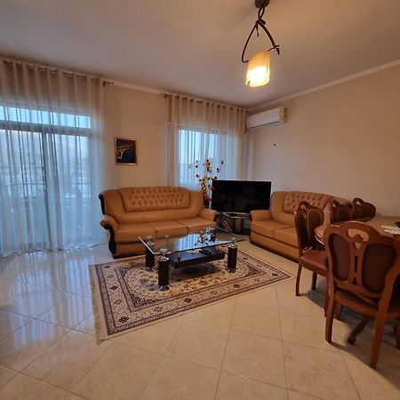 Kc Apartment Berat Bagian luar foto