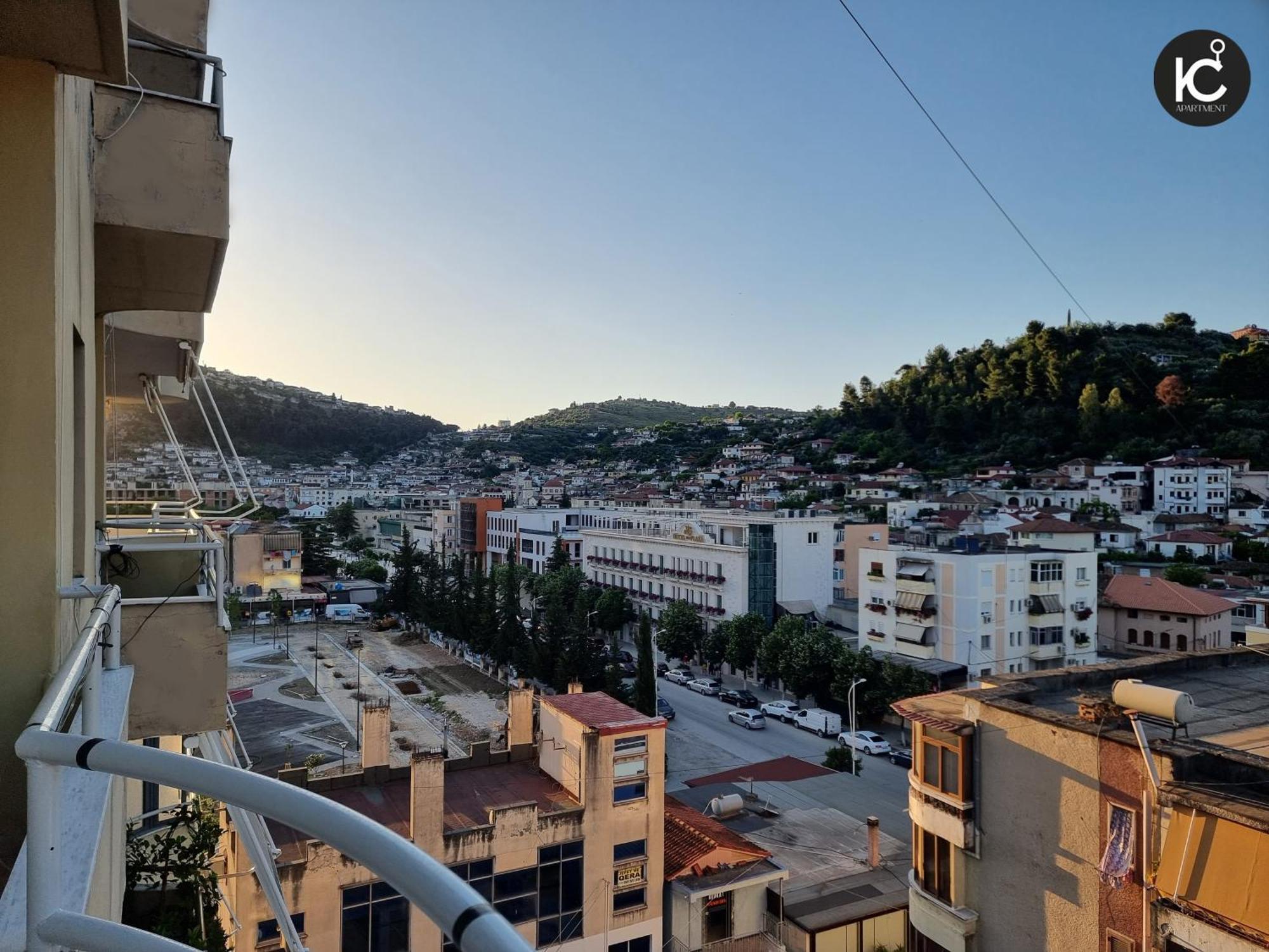 Kc Apartment Berat Bagian luar foto
